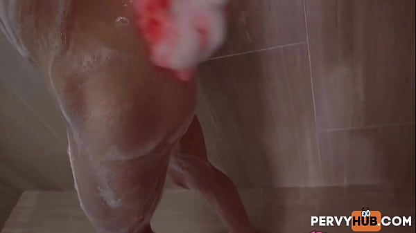StepSis Lets Me Soap Her Up Brick Danger, Kenzie Reeves