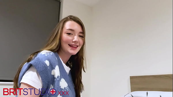 Brit Teen Gives an Oily Handjob