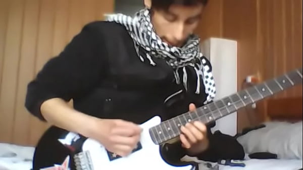 Mi cover solo de guitar aburrido en casa