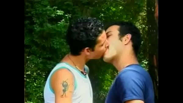 Young well-beseen latin tutti frutti Wellington...