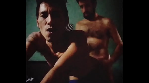 LE ENCANTA QUE LO COJA EN EL SILLON