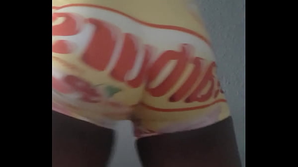 Girls only twerking generation