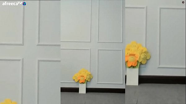 Korean girls dance provocatively