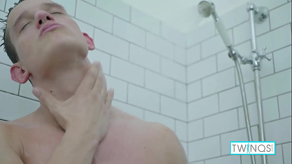 Muscular Luke Jerks & Cums In The Shower!