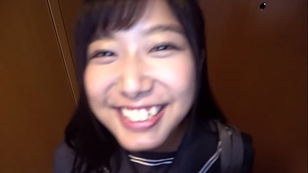 With a face that doesn't look like Mutsuri-chan, a counterattack stakeout woman on top posture on a continuous stop piston. Pure JK running up the stairs of an adult with a raw vaginal cum shot. Innocent JK suddenly changes to etch.