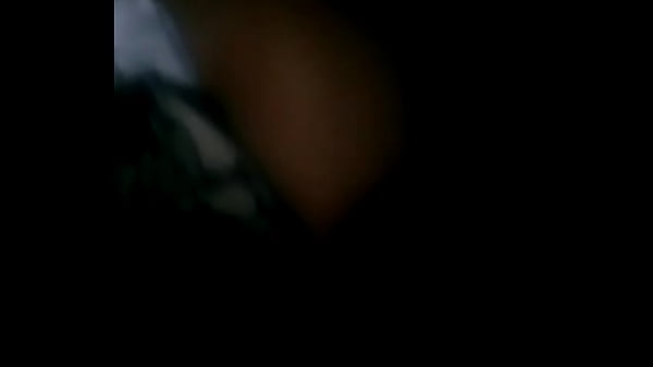 dedo en su panocha y culo de mi mujer