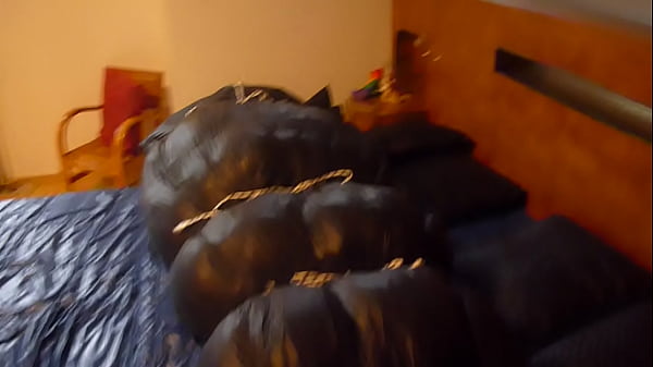 Un ami dans deux couettes