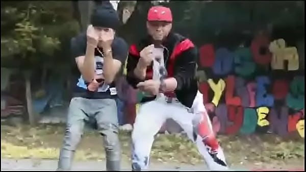 Hardcore Big latina Ass Shaking Rica culona sexy en la casa the best booty ever