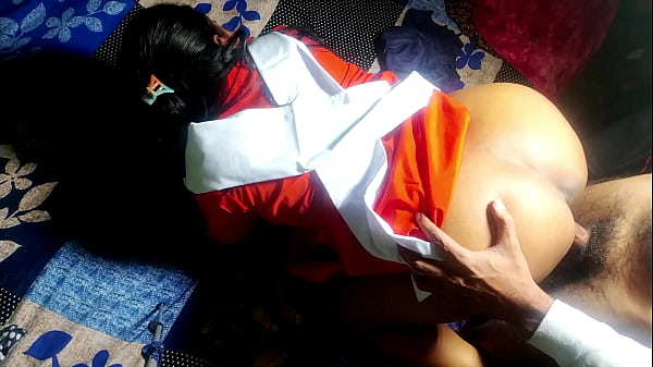School girl fucked by her boyfriend in her home...