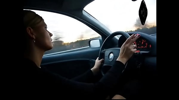 Fumer Mature Dans La Voiture