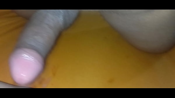 Before going to sleep, I had a good time and got milk in my mouth, the naughty guy punches Gostozin