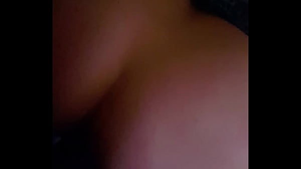thumb backshot