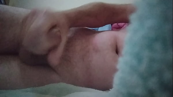 H batendo uma e fazendo leite