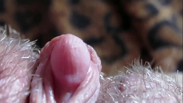 thumb big clit orgasm