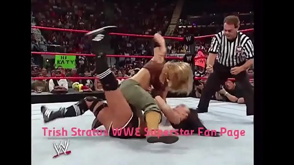 Trish Stratus vs Victoria. Women's Championship match.