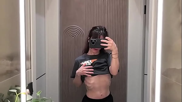 Hello everyone,Yesterday we shot a video on the ph It turned out , zbsAss fucked Lana is glad