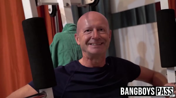 Download Video - Mature homo barebacked vigorously by four young cocks