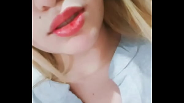 thumb my lips