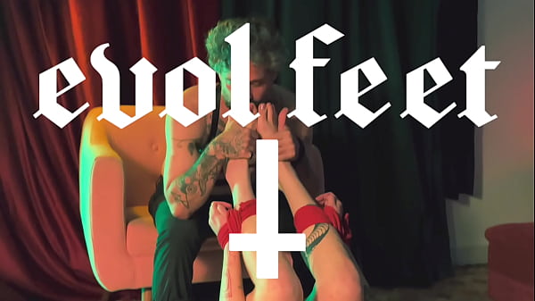 Put Your Foot In My Mouth And Pussy