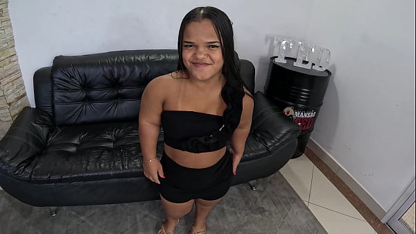 A primeira vez da anãzinha Baixinha Bundudinha ...