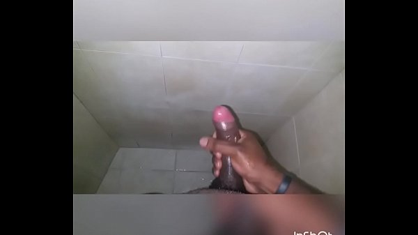 thumb bust a nut