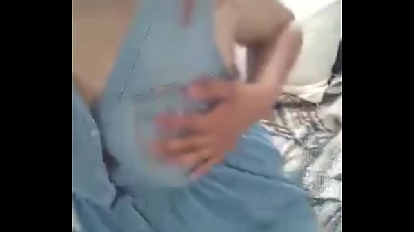 Aurora Estelar milf madura le gusta desnudarse ...