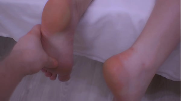 cena completa vivi capetinha fudendo gostoso com Ricardo no consult&oacute;rio do pol&iacute;tico.