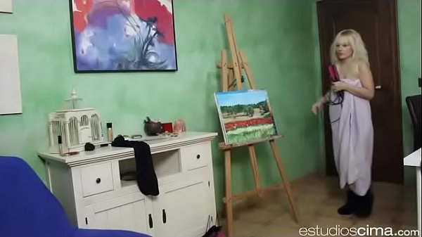 Blonde milf fucks the first thing she finds