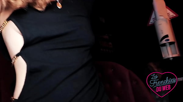 Lola, sweet naughty girl, offers herself two huge cocks