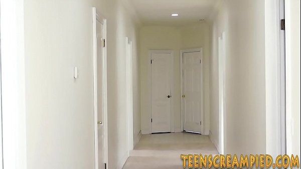 Teen eaten out by trump before getting fucked