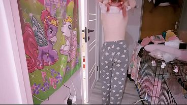 my TEEN stepSister masturbating in shower, I need to help her!