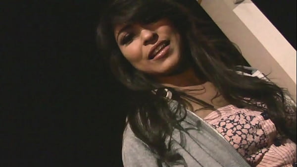 Horny guy fucks big tits of a Japanese girl and plays with her bush in the bathtub