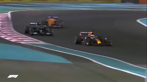 Max botando o vegano pra mamar na última volta