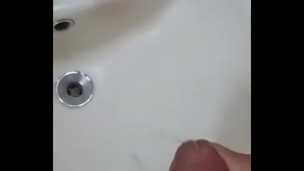 Abundante semen antes de bañarme