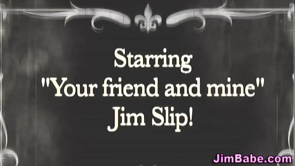 Teen newbie rubbing her pussy