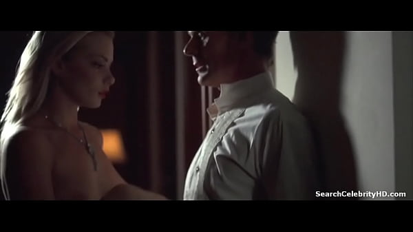 Jaime Pressly in Poison Ivy 1997