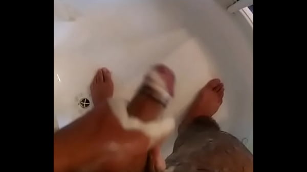 Jerking off under the shower