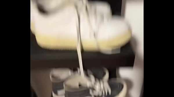 Friday! ?#blacknylon #blacksocks #feet #feetfetish #pedsocks #socksfetish #teen