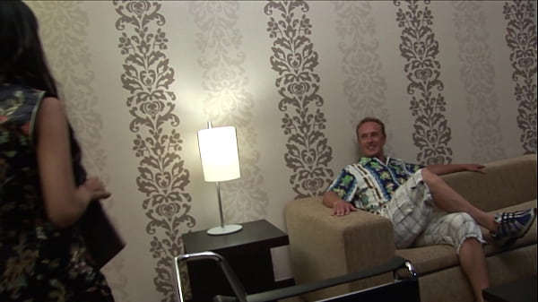 Sexy Asian Bathes on Cock