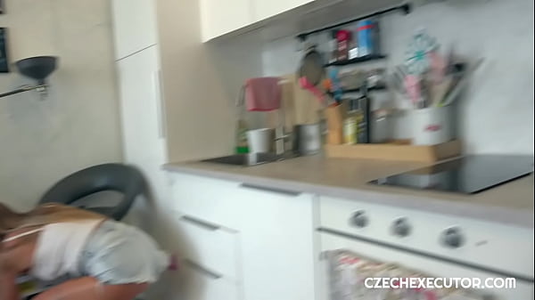 Hot twin pays the executor with sex