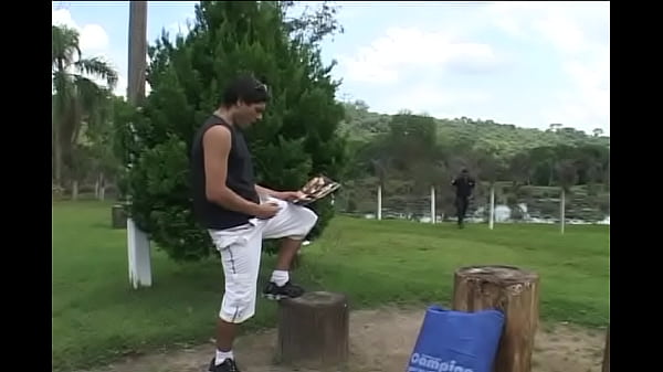 1551 muscle boy fucked daddy in his garden park...