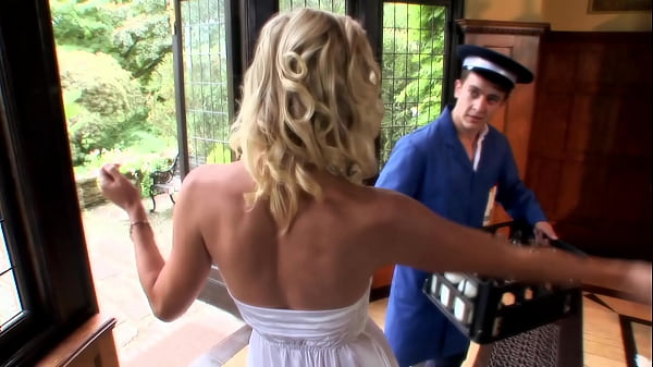 Boyfriends having sex very horny in the TV room