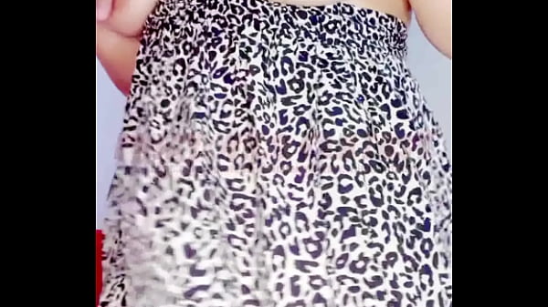 PINAY VIRAL - MS.EMMA'S SEXY DANCE! BULBOL HAS NO PANTIES AND PUTS OUT HER LARGE BREASTS