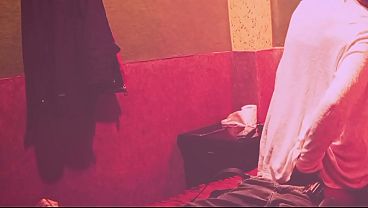 Travesti femenina y crossdresser elegante en una experiencia única