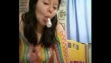 I love to masturbate