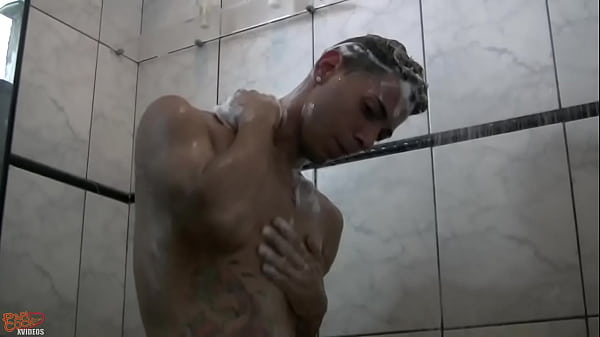 Download Video - Da Silva jerking off in the Bath