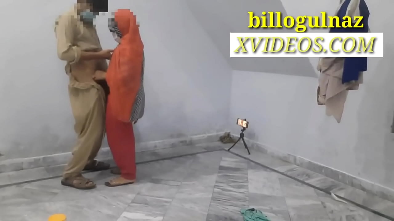 desi bhabhi let her boyfriend play with pussy