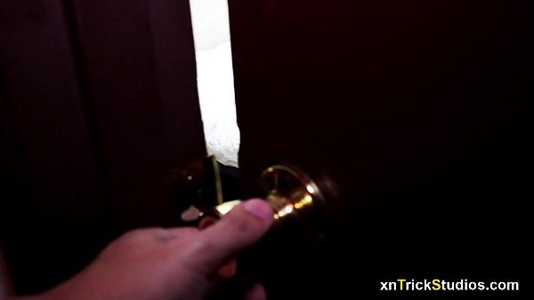 Catches Stepdaughter Using Webcam Preview