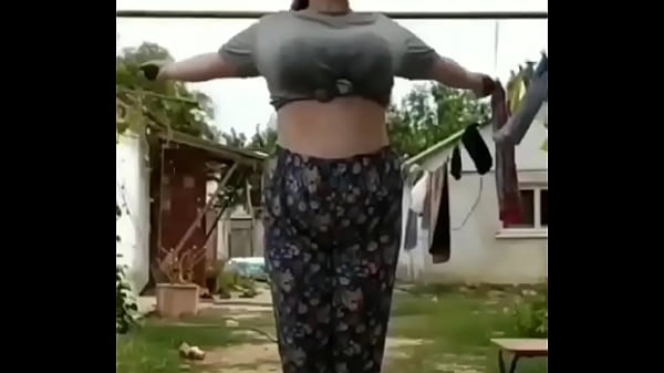 thumb bouncing boobs