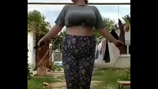 thumb bouncing boobs